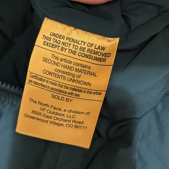 The North Face Women plus  jacket - Picture 9 of 10